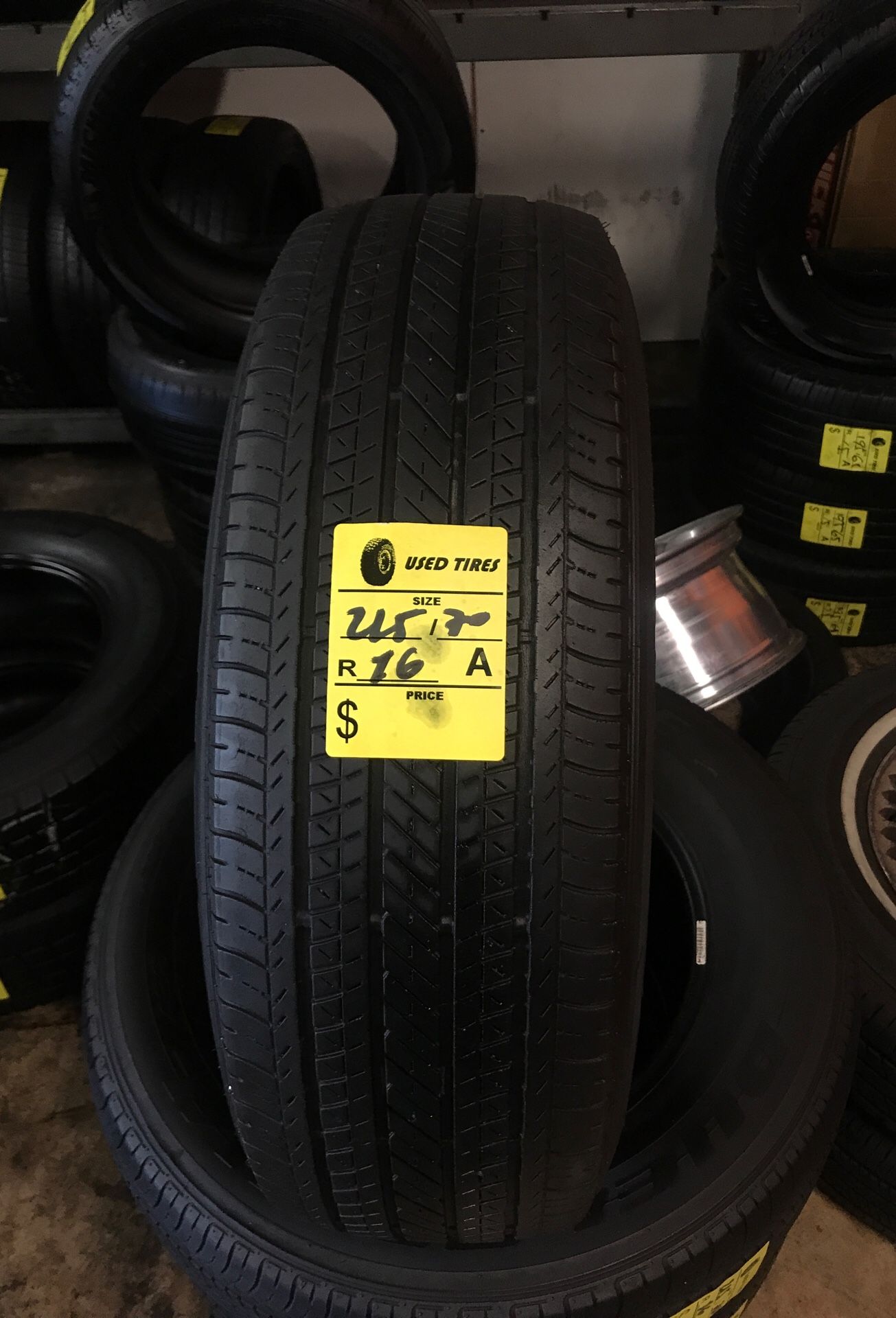 215/70/16 BRIDGESTONE DUELER HL $150.00