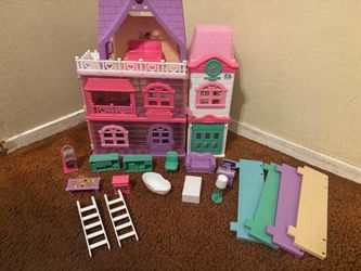 Large Plastic Dollhouse with Furniture Accessories