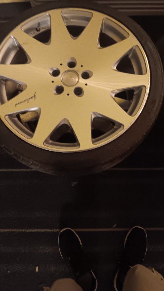 MMR HR3 Custom Wheel - 20x9.5, 40 Offset, 5x114.3 Bolt Pattern, 73.1mm Hub - Silver with Diamond Cut Face Rim