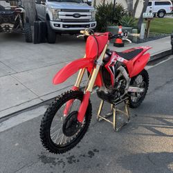 250r Honda Dirt Bike