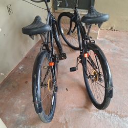 2 Bikes Schwinn Beachcruisers