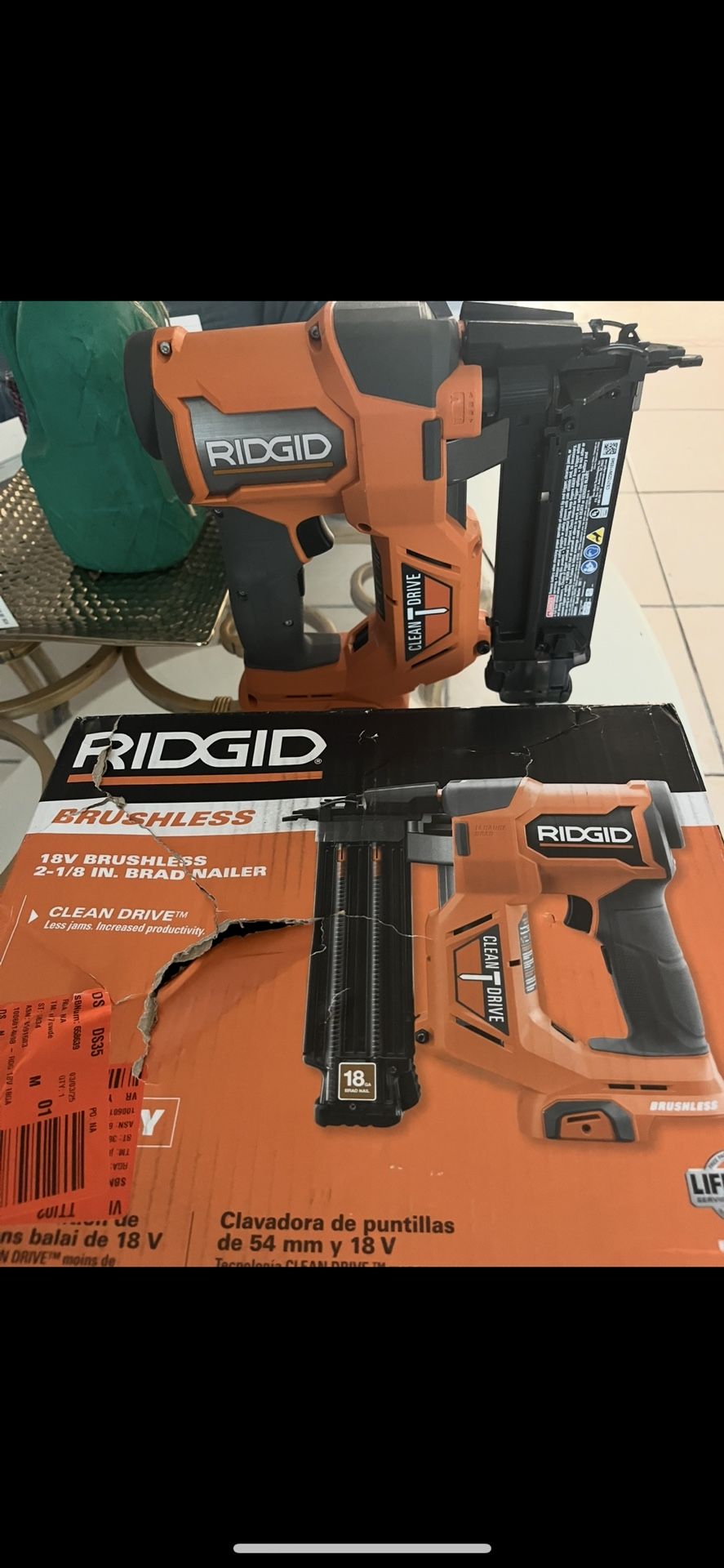 Ridgid 18V 2-1/8 18-Gauge Brad Nailer
