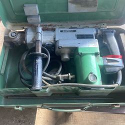 HiHITACHI 1 1/2 Rotary hammer