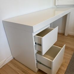 West Elm Parsons File Cabinet Desk -62” Very Good Condition