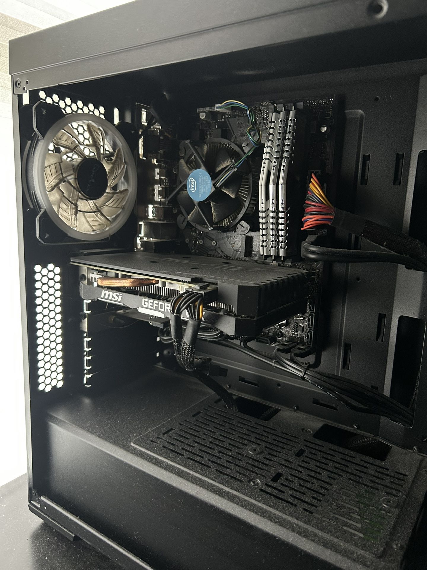 (BEST OFFER) Cyberpower Gaming Pc - Intel I5 9400 / GTX 1660 / 24GB RAM