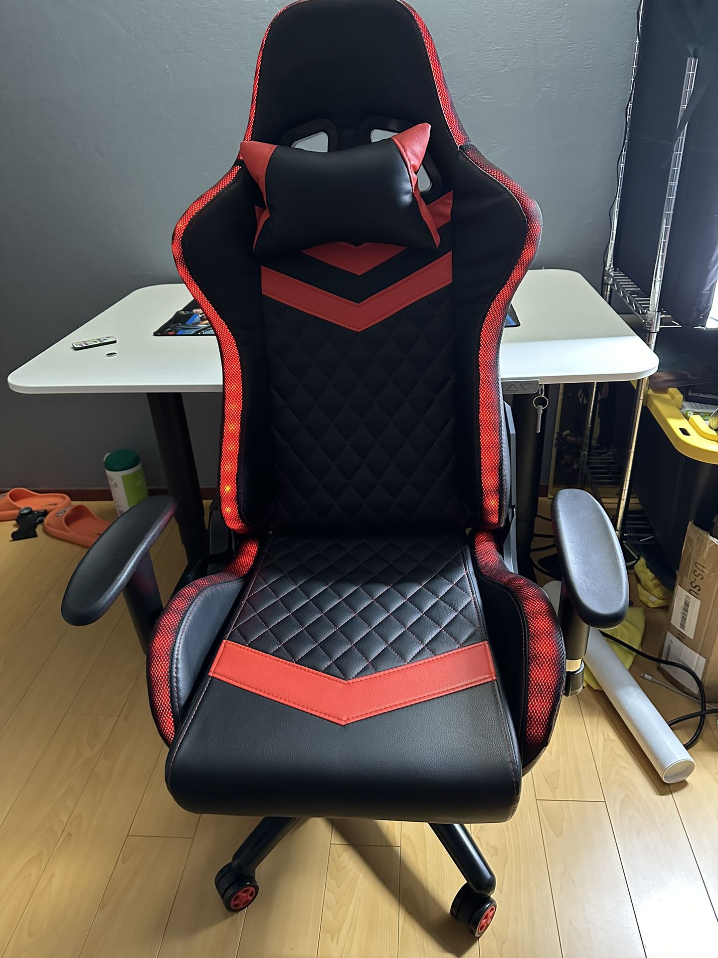 led red/black gaming chair