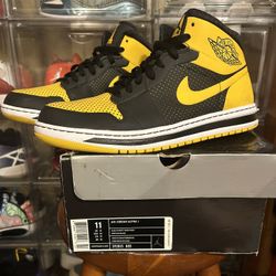 Jordan 1 Alpha 1 New Love Size 11