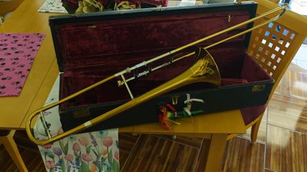1931 C.G. Conn 40H Ballroom Trombone Elkhart Gold Lacquer Good Slide