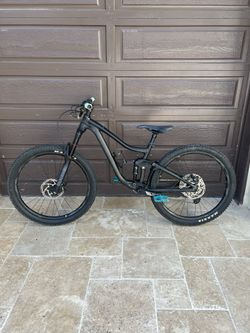 Giant Trance Medium Frame Size 