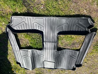 2019 Dodge caravan plastic floor cover