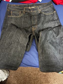 Levi 501s size 34x32