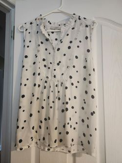 LOFT Sleeveless Polka Dot Blouse