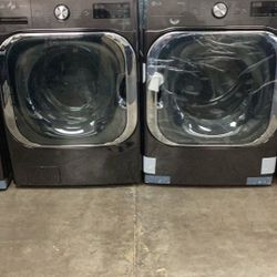 Electric. Washer and dryer set 5.2 washer 9.0 dryer