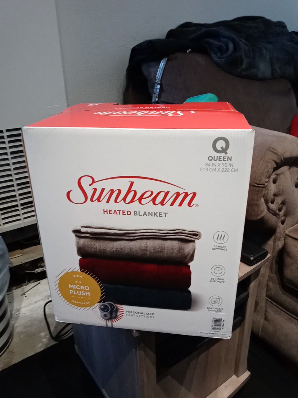 Brand new in Box Sunbeam Heated Blanket Q 84 IN X 90 IN