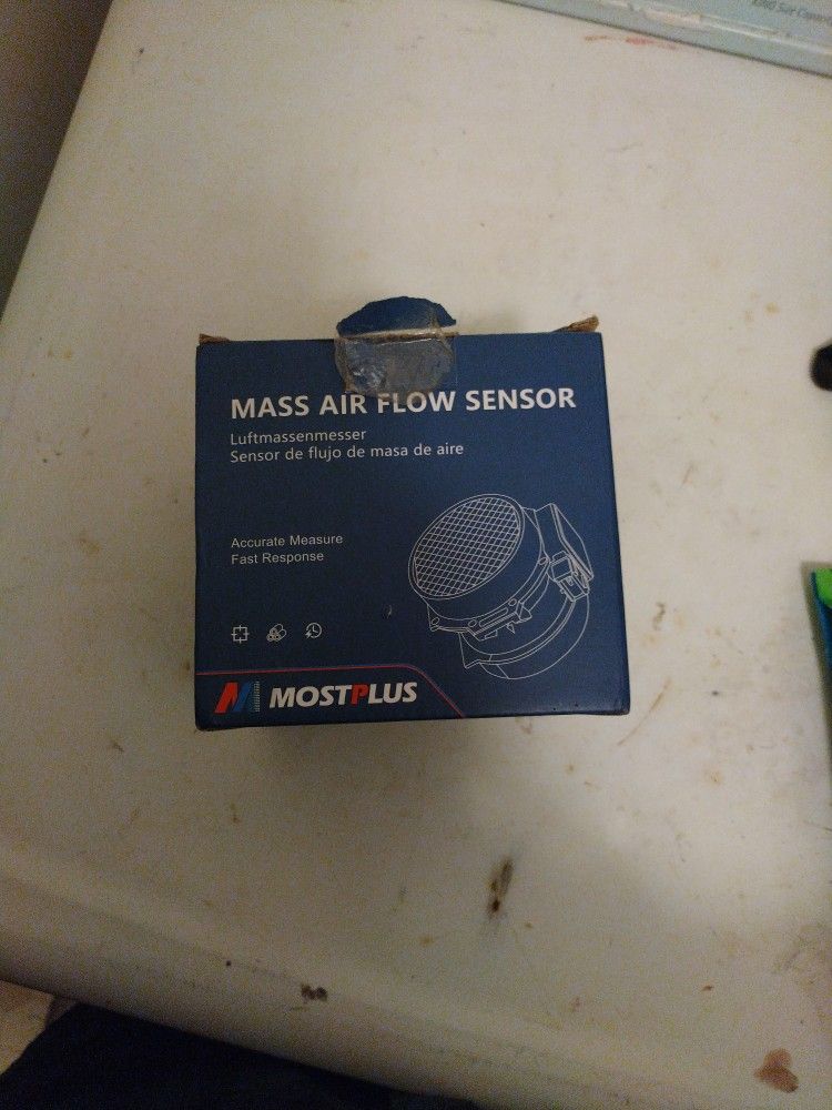 2002 2003 BMW 325i mass airflow sensor brand new