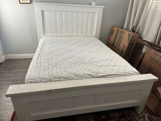 Solid Wood Queen Bed Frame - Farmhouse