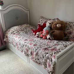 Twin Bed with Drawers and LED lights