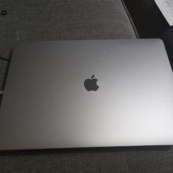 Macbook Pro 2019 16" -i7/32gb RAM/512gb SSD