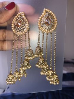 Hanging jumka earrings