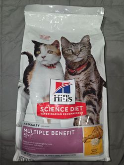 Hills science diet multiple benefit chicken dry cat food. 7 lbs