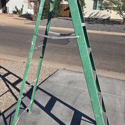 7 ft. fiberglass Ladder