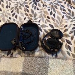 Bose QC35 Noise Cancellation Headphones  
