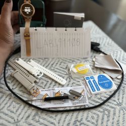 Garmin Lily Classic Small GPS Smartwatch Touchscreen [Gently Used]