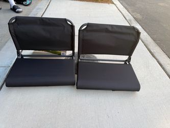 Black bleacher chairs