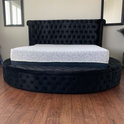 $1399 Brand New King Bed Frame With Mattress (Read Description Below)