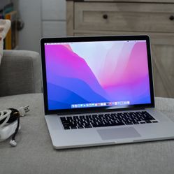 2015 MacBook Pro 15” I7 16GB RAM 256GB SSD