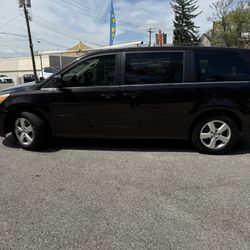 2012 Volkswagen Routan