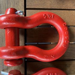 Crosby 6 1/2 Ton Working Load Limit 7/8” Shackles