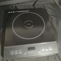 Amazon Basics 1800W Portable Induction Cooktop Burner