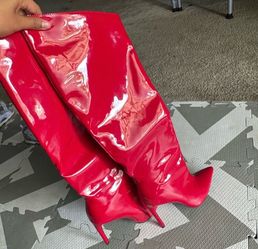 Knee High Boots/Red/Size 7
