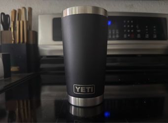 YETI 20oz Tumbler Black [Lid Not Included]