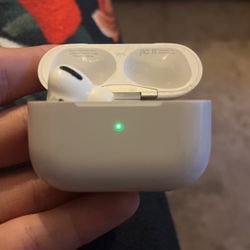 AirPods pro’s 