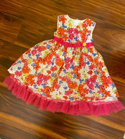 Beautiful Girls Floral  Dress  Size 5T