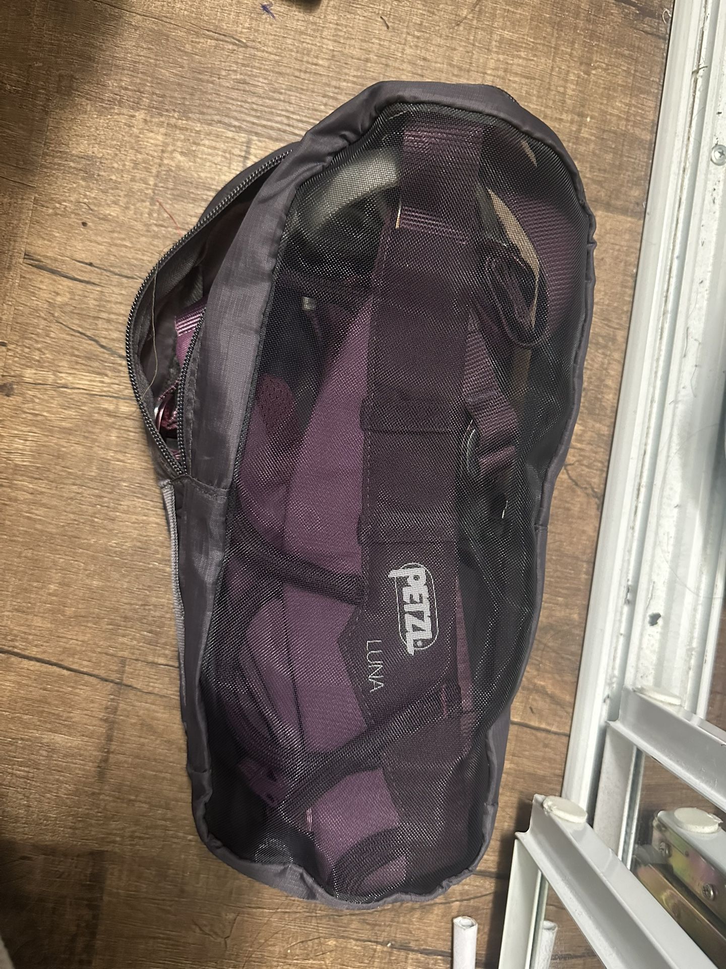 Petzl Luna XS Climbing Harness Rock