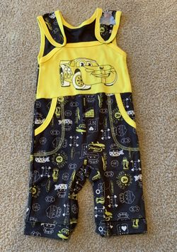 Baby jumpsuit for 3 to 6 months