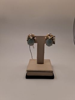 Woman earrings