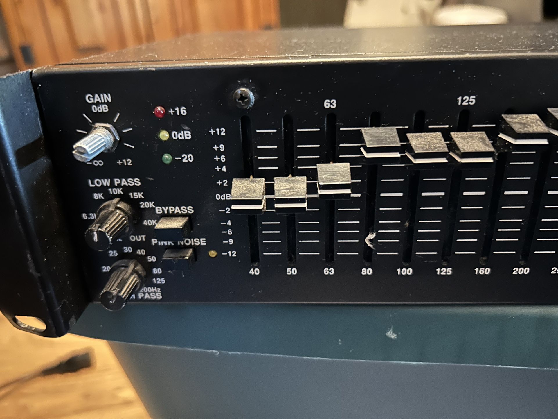 Electro-Voice (EV) 2710 Band Graphic EQ Equalizer