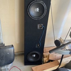 Speaker Box With 10in Sub 