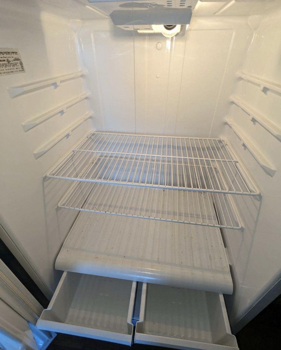 Top Freezer Refrigerator