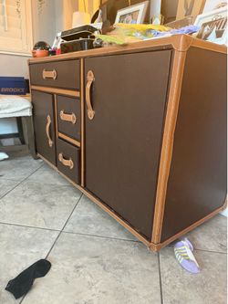 Leather dresser storage
