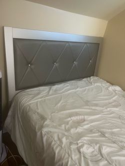 Grey & Silver Bedroom Set