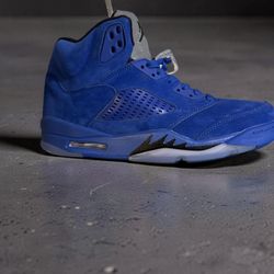 Jordan 5 Retro 'Blue Suede' - Air Jordan - 136027 401 The Air Jordan 5 Retro 'Blue Suede' features a Game Royal suede upper with black shark teeth in 