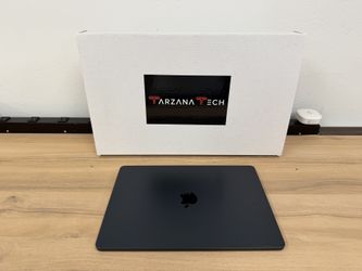 MacBook Air 15 Inch M4 Apple Care Only $1099