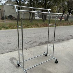 Clothing Rack Nuevo