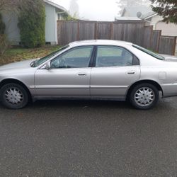 2 Honda's for sale 96 and 97 accord.