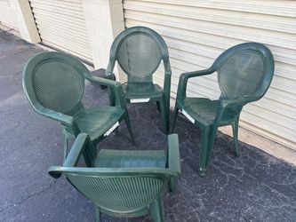 Set of 4 Green Plastic Patio Chairs